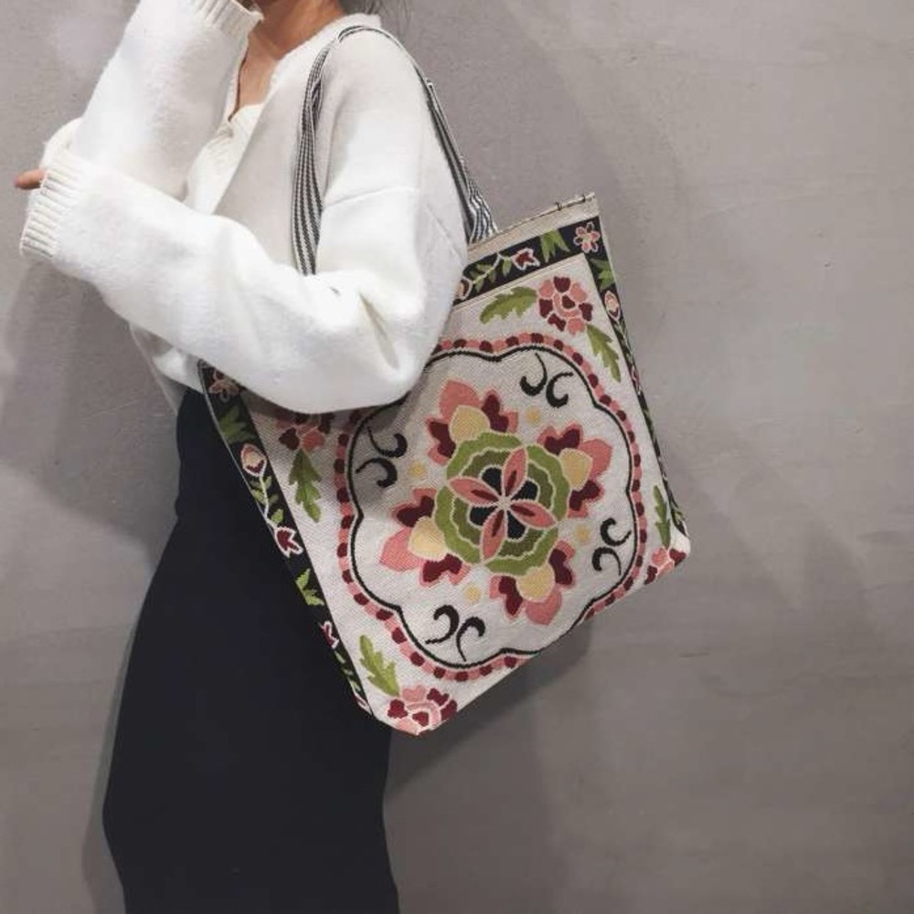 NWOT Tote Bag